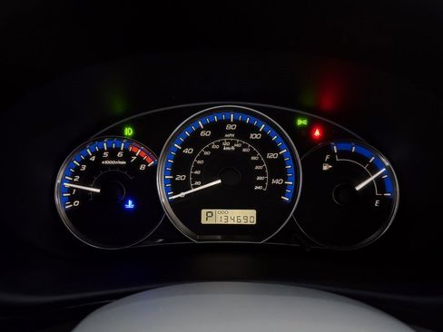 Used 2013 Subaru Forester 2.5X Limited image 31