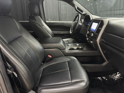 Used 2020 Ford Expedition Max XLT w/ Equipment Group 202A AWD/4WD image 35