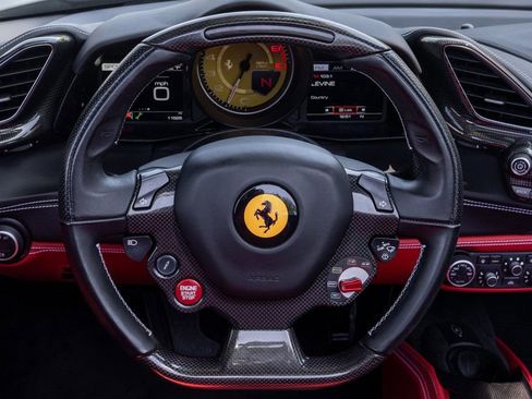 Used 2019 Ferrari 488 Spider image 14
