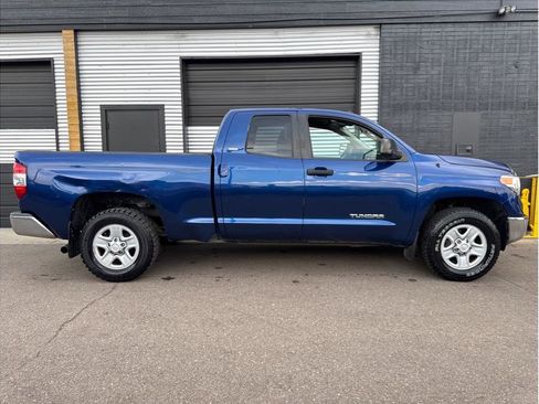 Used 2015 Toyota Tundra SR5 w/ Tow Package image 11