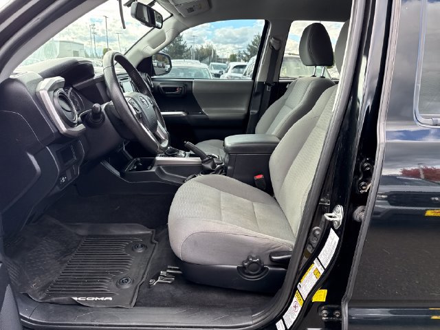 Used 2017 Toyota Tacoma SR5 w/ Tow Package AWD/4WD image 15