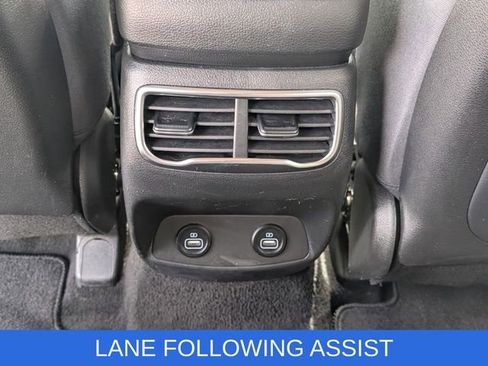 Used 2022 Hyundai Santa Fe SE image 7