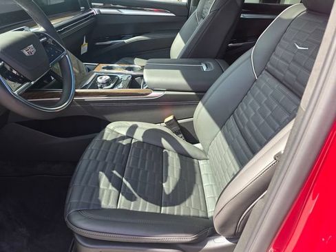 New 2026 Cadillac Escalade Platinum Sport AWD/4WD image 19