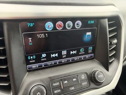 Used 2019 GMC Acadia SLT w/ LPO, Floor Liner Package FWD image 22