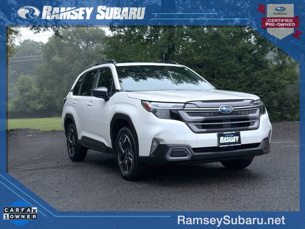 Used 2025 Subaru Forester Limited AWD/4WD image 1