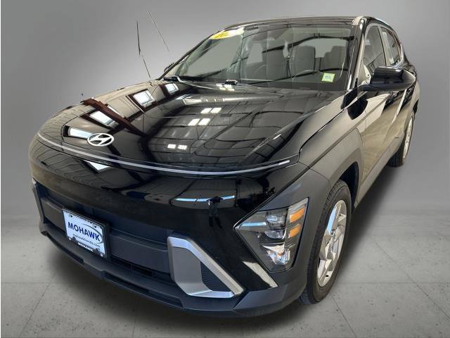 Used 2025 Hyundai Kona SE FWD image 1