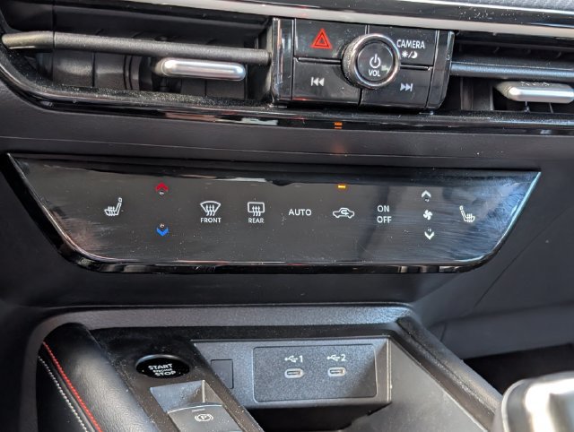 Used 2025 Nissan Kicks SR w/ SR Premium Package AWD/4WD image 26