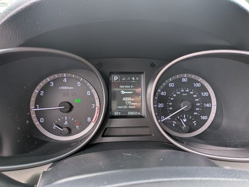 Used 2018 Hyundai Santa Fe Sport FWD image 27
