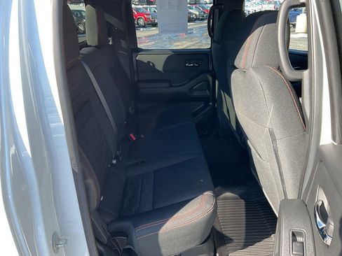 Used 2024 Nissan Frontier PRO-4X w/ Pro Convenience Package AWD/4WD image 19