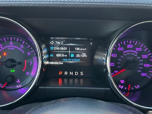 Used 2015 Ford Mustang Premium image 28