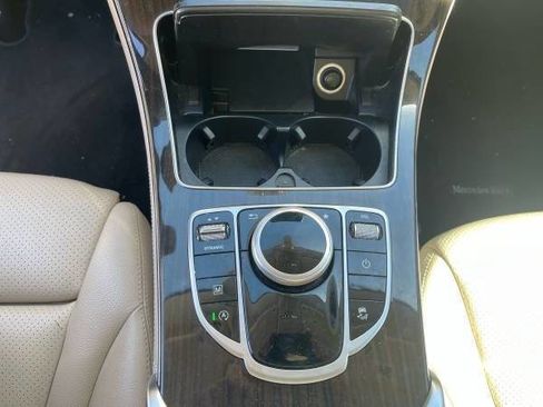 Used 2019 Mercedes-Benz GLC 300 image 14