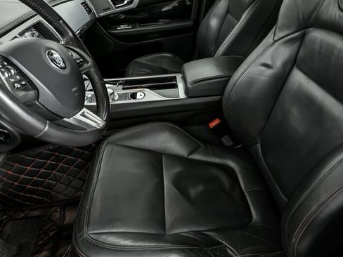 Used 2015 Jaguar XF Portfolio image 19