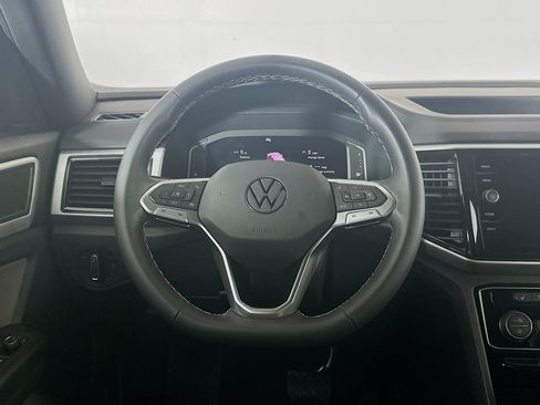 Used 2023 Volkswagen Atlas Cross Sport SE w/ Black Wheel Package FWD image 18