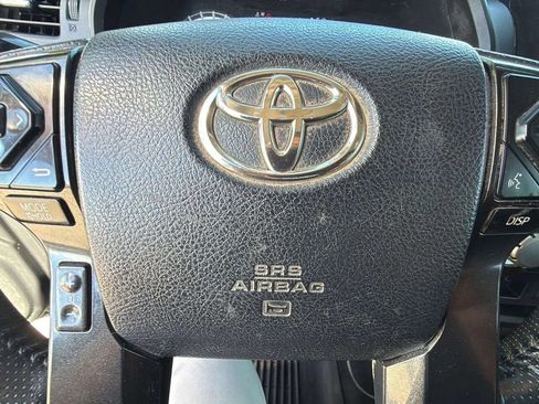 Used 2016 Toyota 4Runner Trail Premium w/ Convenience Package AWD/4WD image 13