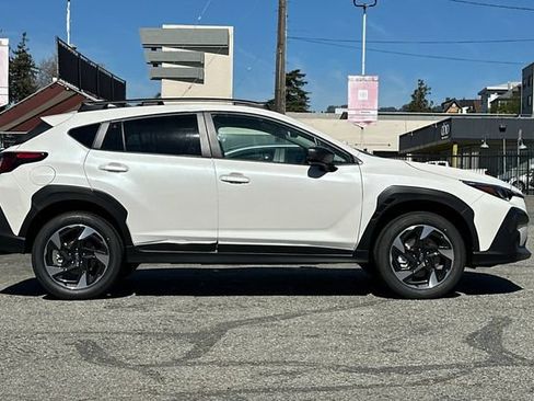 Used 2026 Subaru Crosstrek 2.5i Limited AWD/4WD image 4