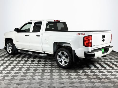 Used 2018 Chevrolet Silverado 1500 Custom w/ Custom Value Package AWD/4WD image 6