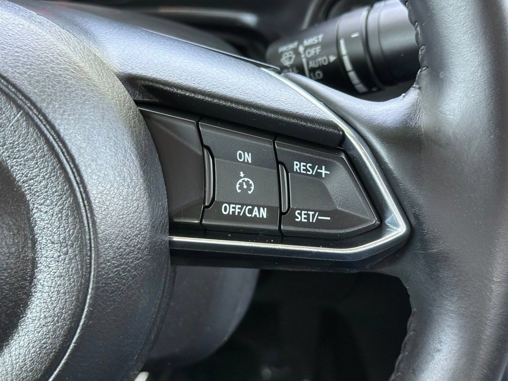 Used 2018 MAZDA MAZDA3 Touring FWD image 30