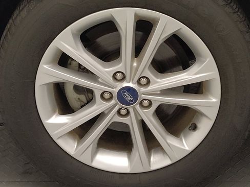 Used 2019 Ford Escape SE FWD image 31