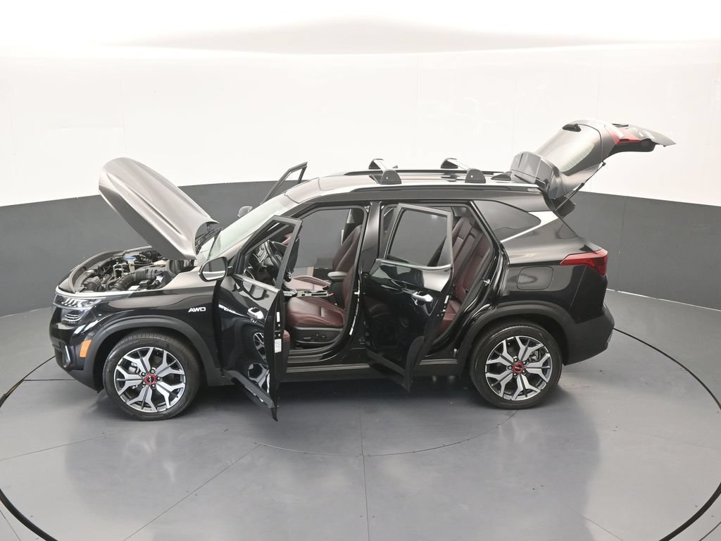 Used 2023 Kia Seltos SX w/ SX Sunroof Package AWD/4WD image 64