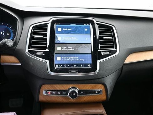 Used 2023 Volvo XC90 B6 Plus w/ Protection Package Premier image 12