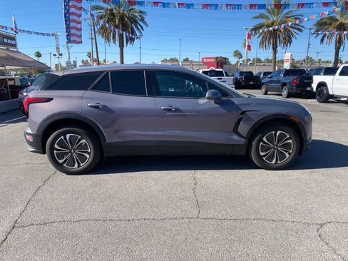 Used 2024 Chevrolet Blazer EV LT AWD/4WD image 4