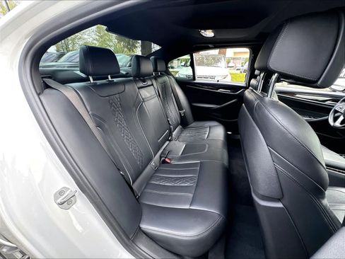 Used 2021 BMW 540i RWD image 27