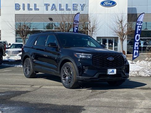 New 2026 Ford Explorer ST-Line w/ ST-Line Street Pack RWD image 2