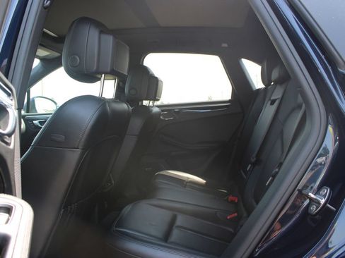 Used 2018 Porsche Macan S AWD/4WD image 24