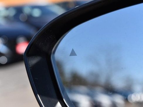 Certified 2023 Nissan Rogue S image 10