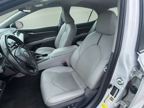 Used 2024 Toyota Camry SE FWD image 12