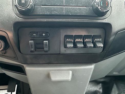 Used 2015 Ford F250 XL w/ Power Equipment Group AWD/4WD image 47