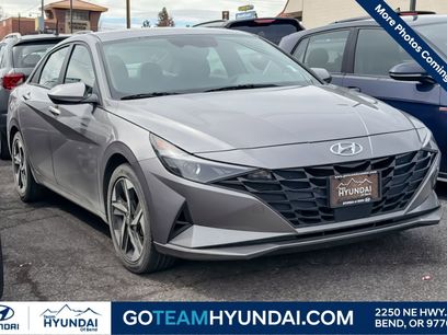 Used 2023 Hyundai Elantra SEL w/ Convenience Package
