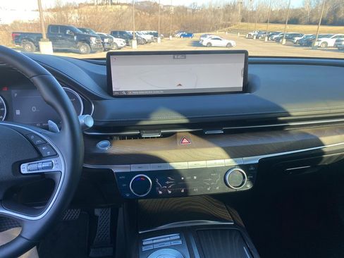 Used 2022 Genesis G80 2.5T w/ Prestige Package image 18