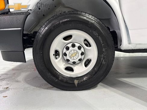 New 2025 Chevrolet Express 2500 w/ Driver Convenience Package image 32