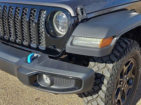 Used 2023 Jeep Wrangler Unlimited image 9