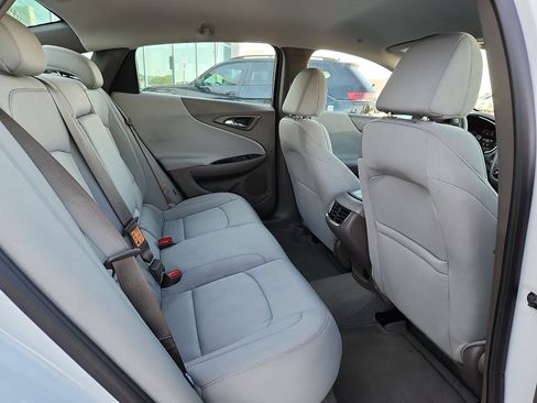 Used 2024 Chevrolet Malibu LT image 14