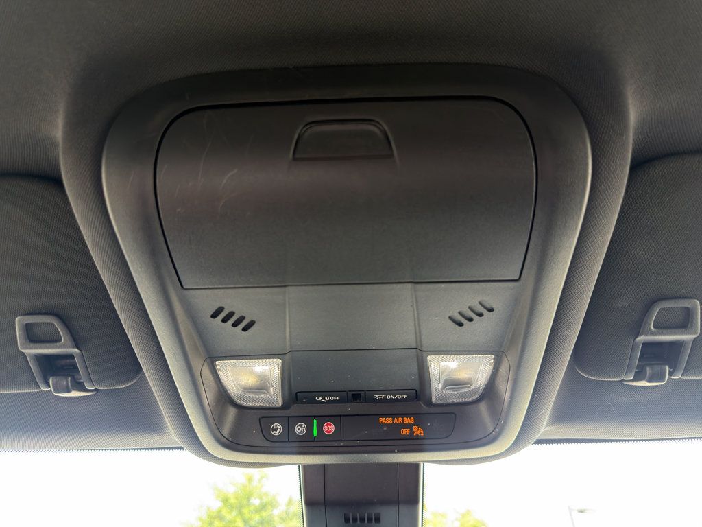 Used 2023 Chevrolet Equinox RS AWD/4WD image 16