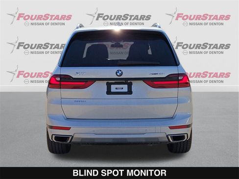 Used 2022 BMW X7 xDrive40i w/ Premium Package image 5