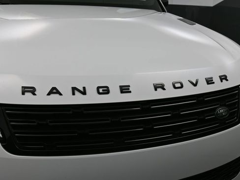 Used 2024 Land Rover Range Rover Sport Dynamic SE AWD/4WD image 13
