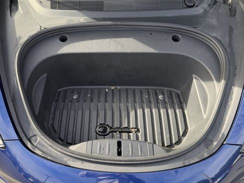 Used 2022 Tesla Model 3 Standard Range image 6