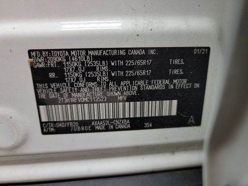 Used 2021 Toyota RAV4 LE image 15