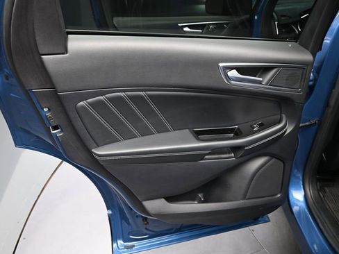 Used 2019 Ford Edge ST w/ Convenience Package image 17