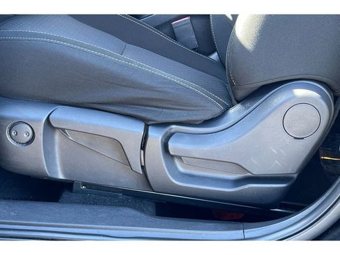 Used 2022 Mitsubishi Outlander ES image 13