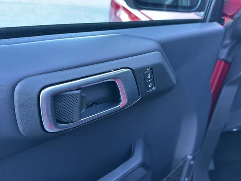 New 2025 Ford Bronco Badlands image 41