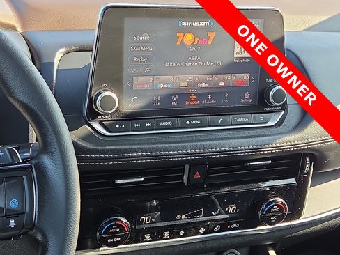 Used 2023 Nissan Rogue SV image 16