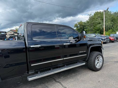 Used 2016 GMC Sierra 2500 SLT w/ Duramax Plus Package AWD/4WD image 13