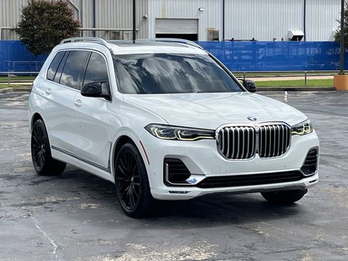 Used 2020 BMW X7 xDrive40i w/ Premium Package AWD/4WD image 5