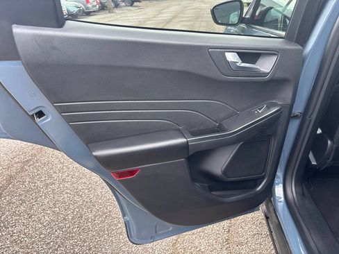Used 2025 Ford Escape ST-Line Select AWD/4WD image 16