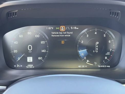 Used 2020 Volvo XC60 T6 Momentum AWD/4WD image 26