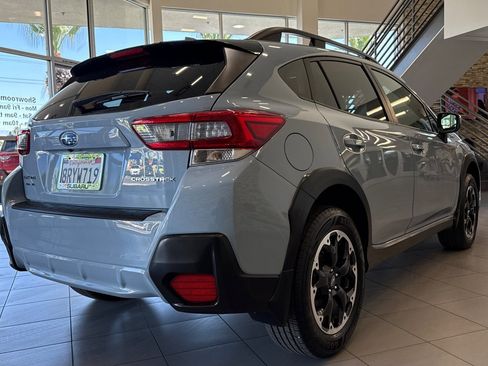 Certified 2021 Subaru Crosstrek 2.0i Premium w/ Moonroof Package AWD/4WD image 5